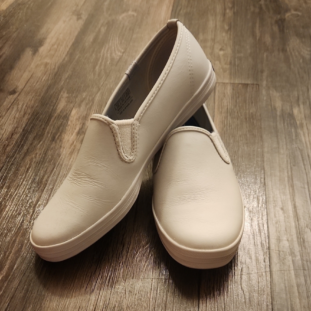 KEDS Champion White Slip-On Leather Shoes Sz 8.5 NWOT